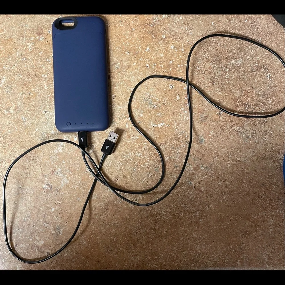 Mophie juice pack- protective battery case